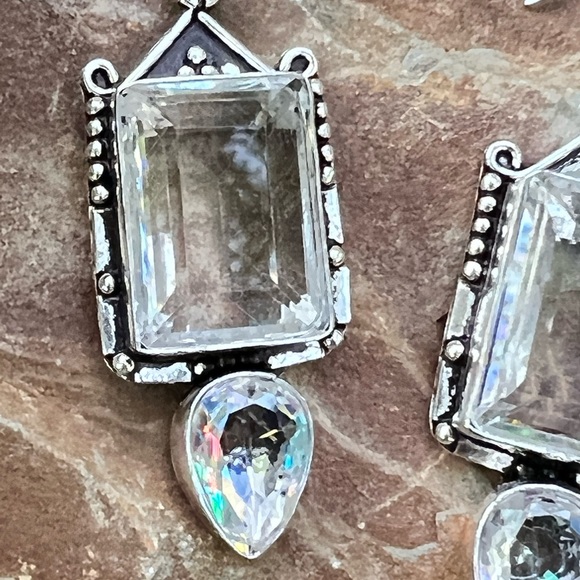 White topaz earrings - Picture 3 of 6